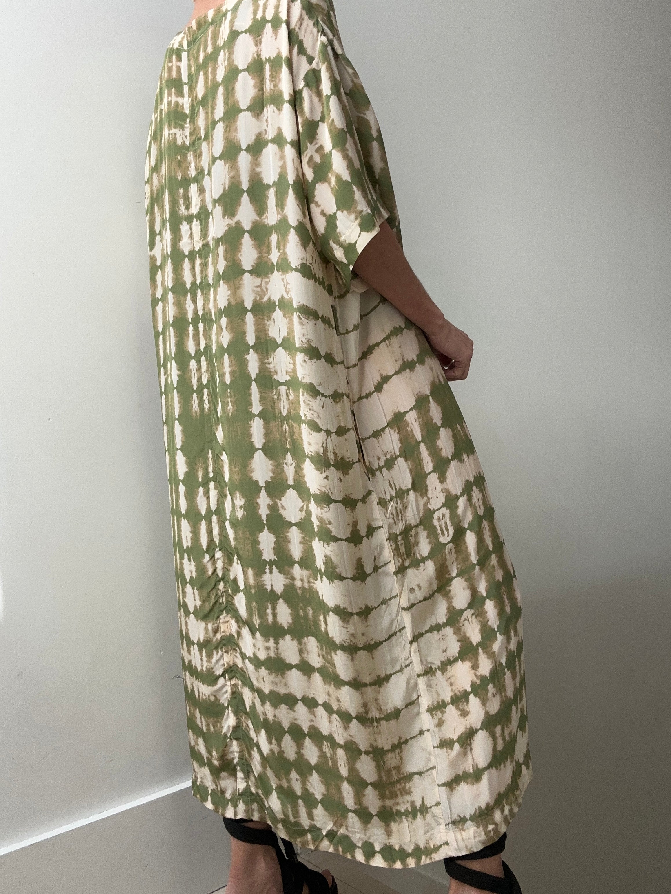 Nous Antwerp Dresses Round Neck Farrow Silk Modal Dress Sage