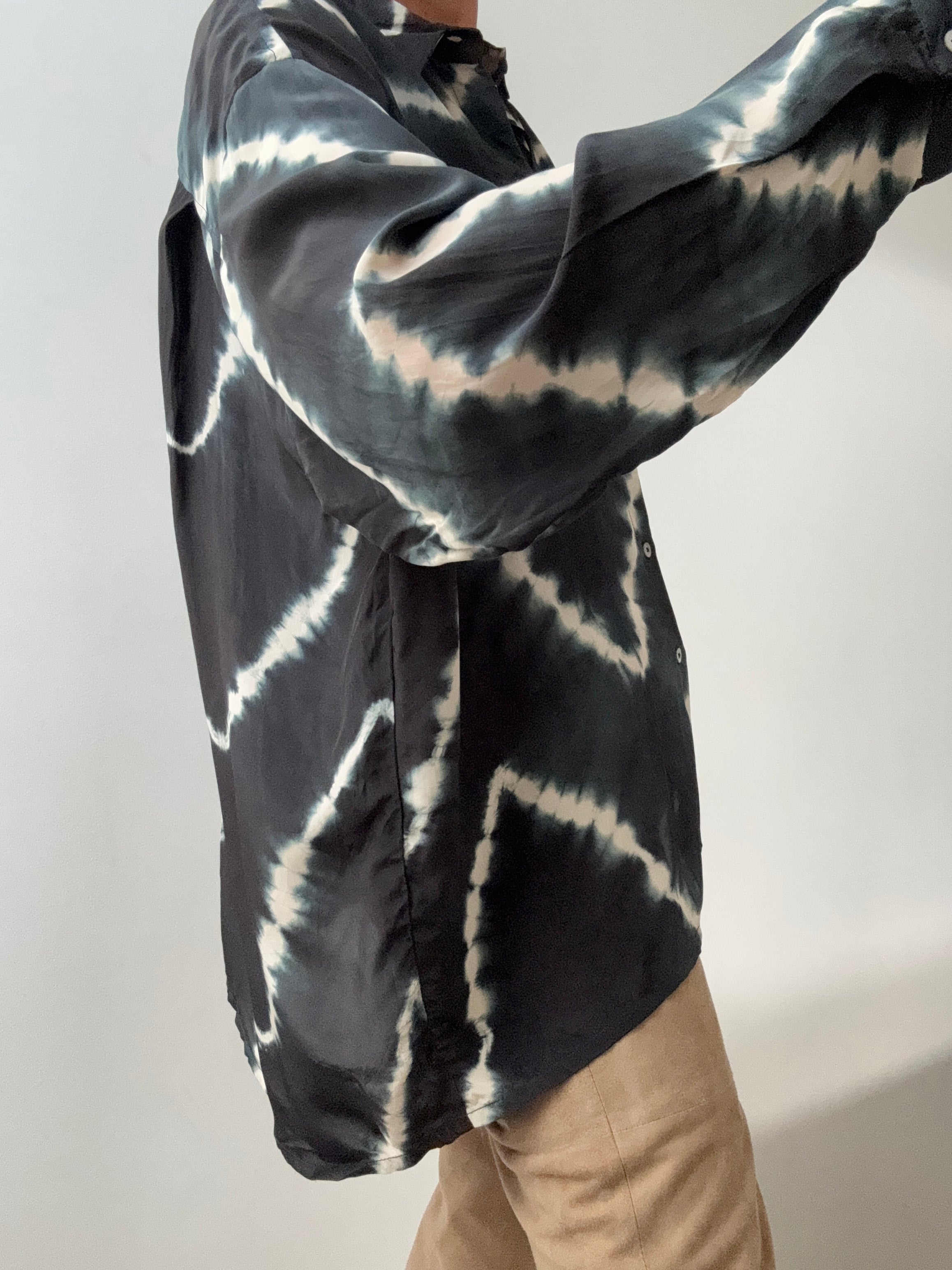 Nous Antwerp Shirts Meganne Blouse Tie Dye Black