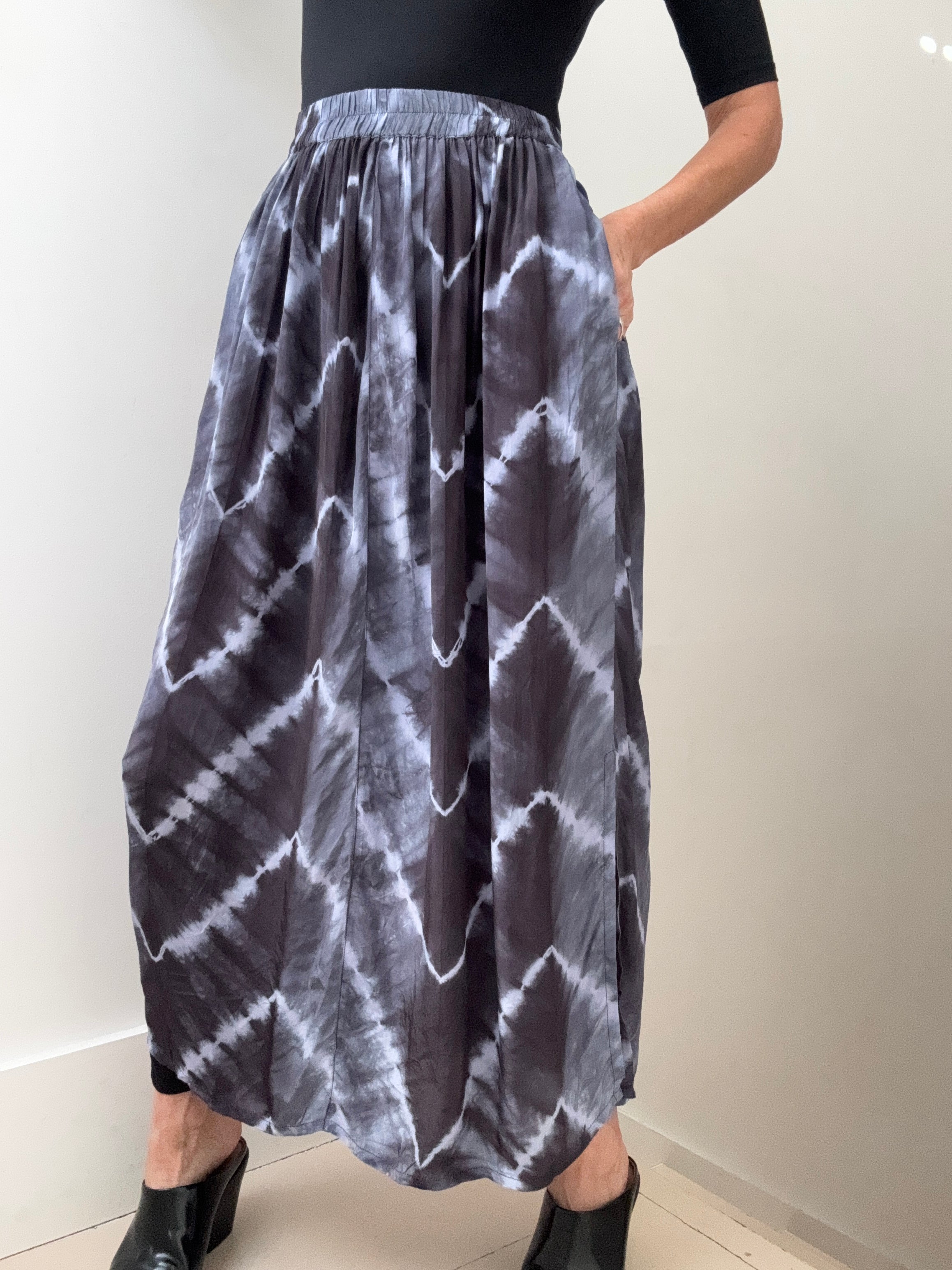 Nous Antwerp Skirts Zita Skirt Purple Tiedye