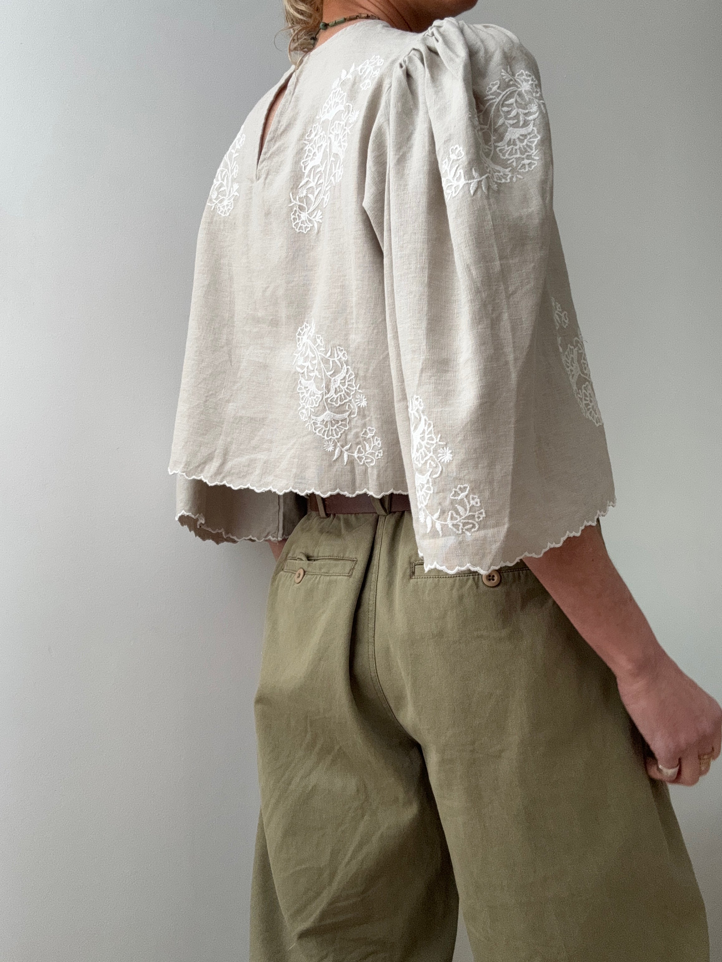 Skall Studio Blouses Devi Cropped Linen Blouse Skall Studio