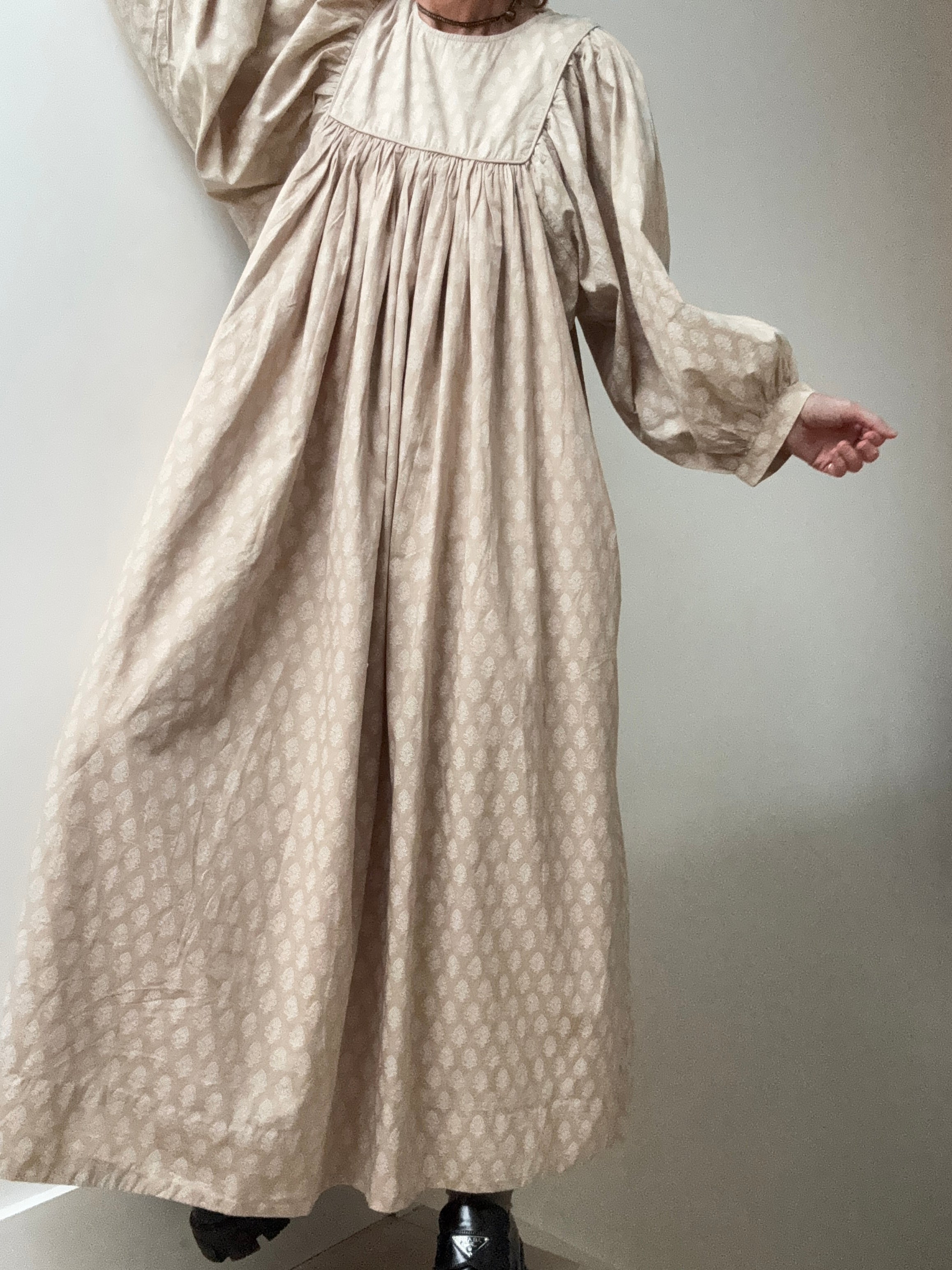 Skall Studio Delphine Dress Sandstone | Dresses