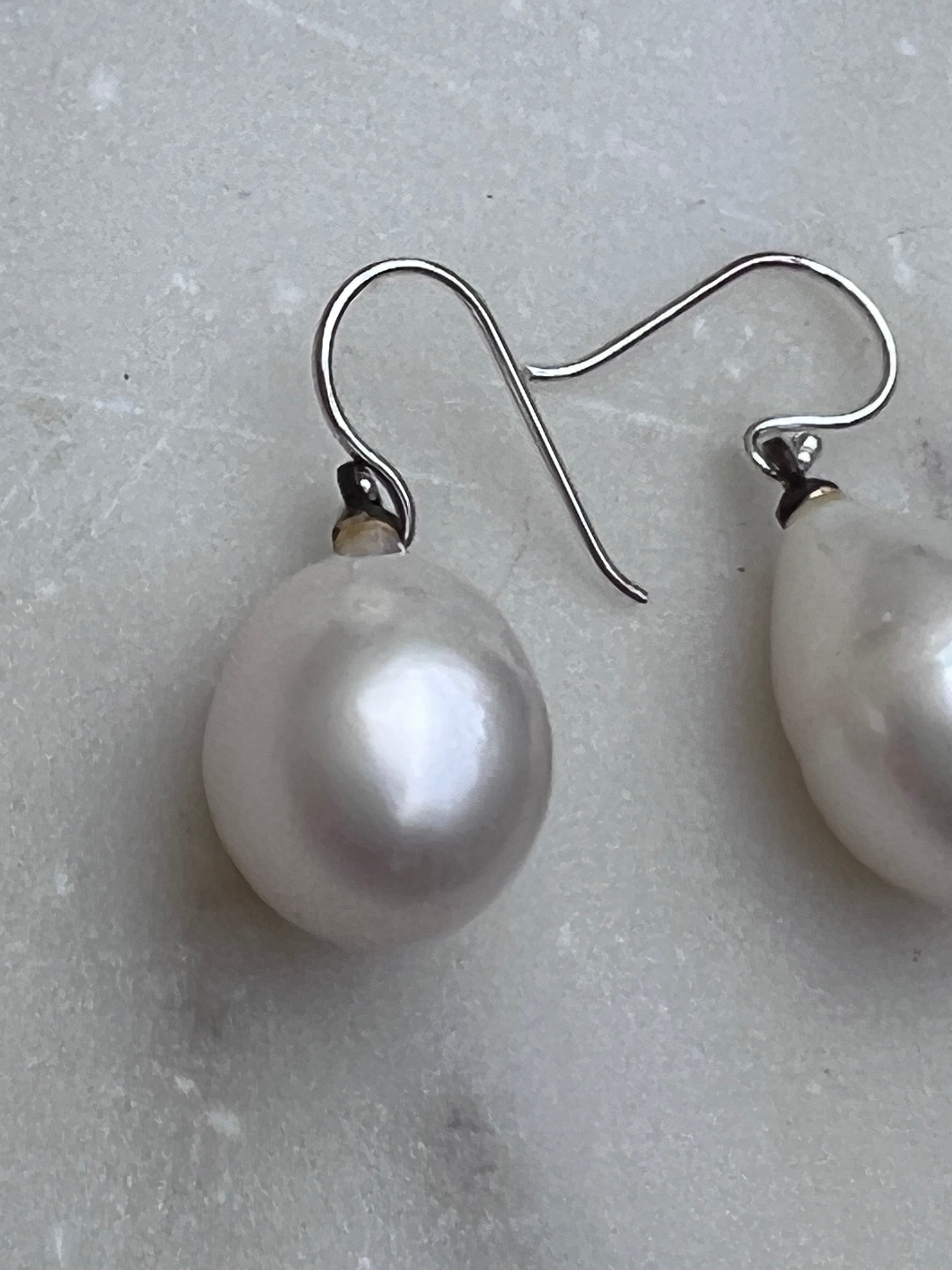 Future Nomads Earrings Pear Drop Earring Smooth