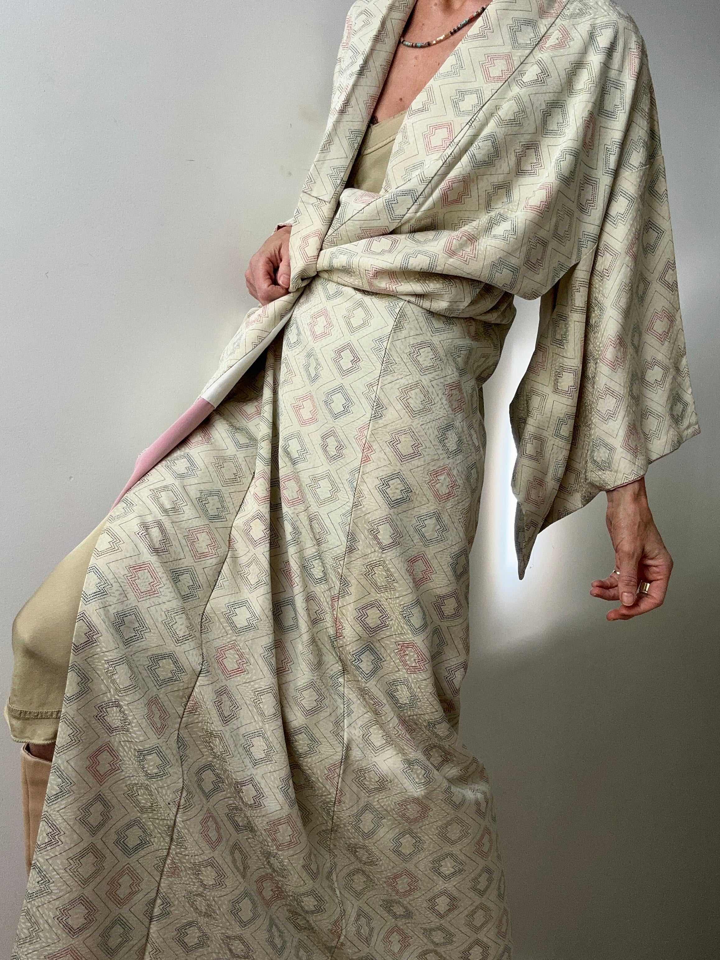 Future Nomads Kimonos Free Size Dots Silk Vintage Kimono