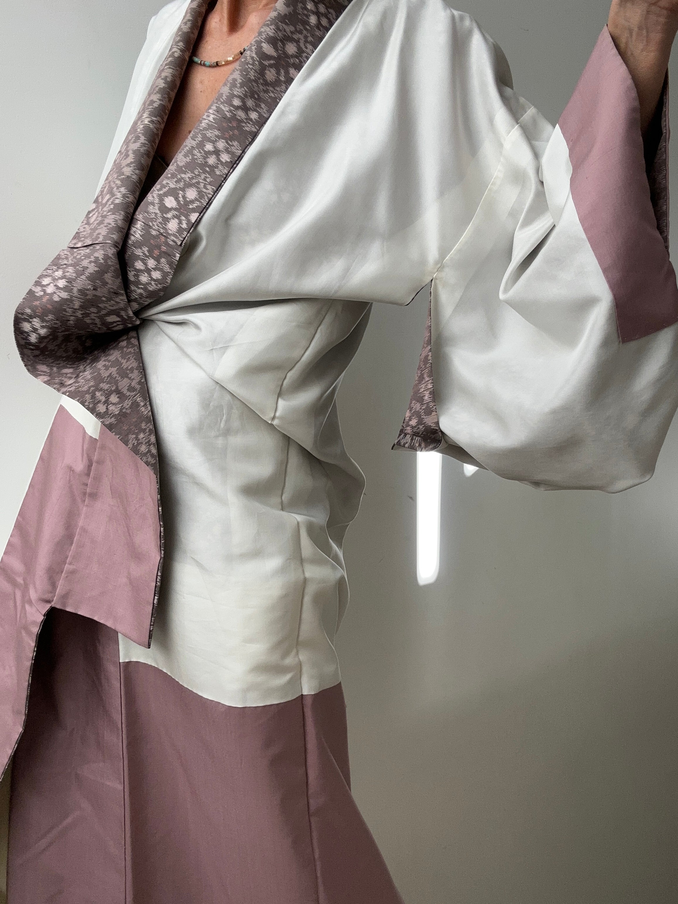 Future Nomads Kimonos Free Size Mauve Ikat silk Vintage Kimono