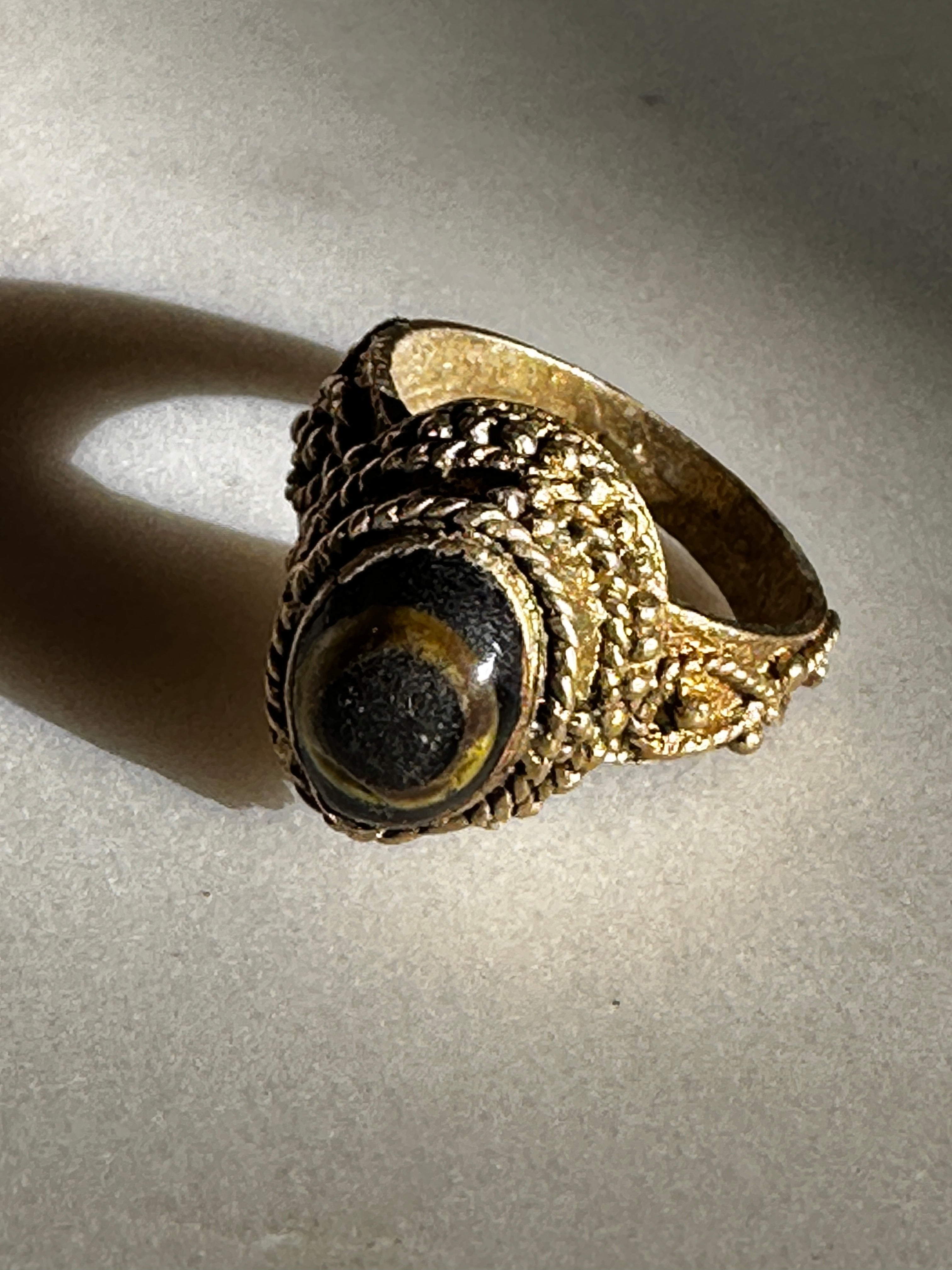 Eyeball ring hotsell vintage