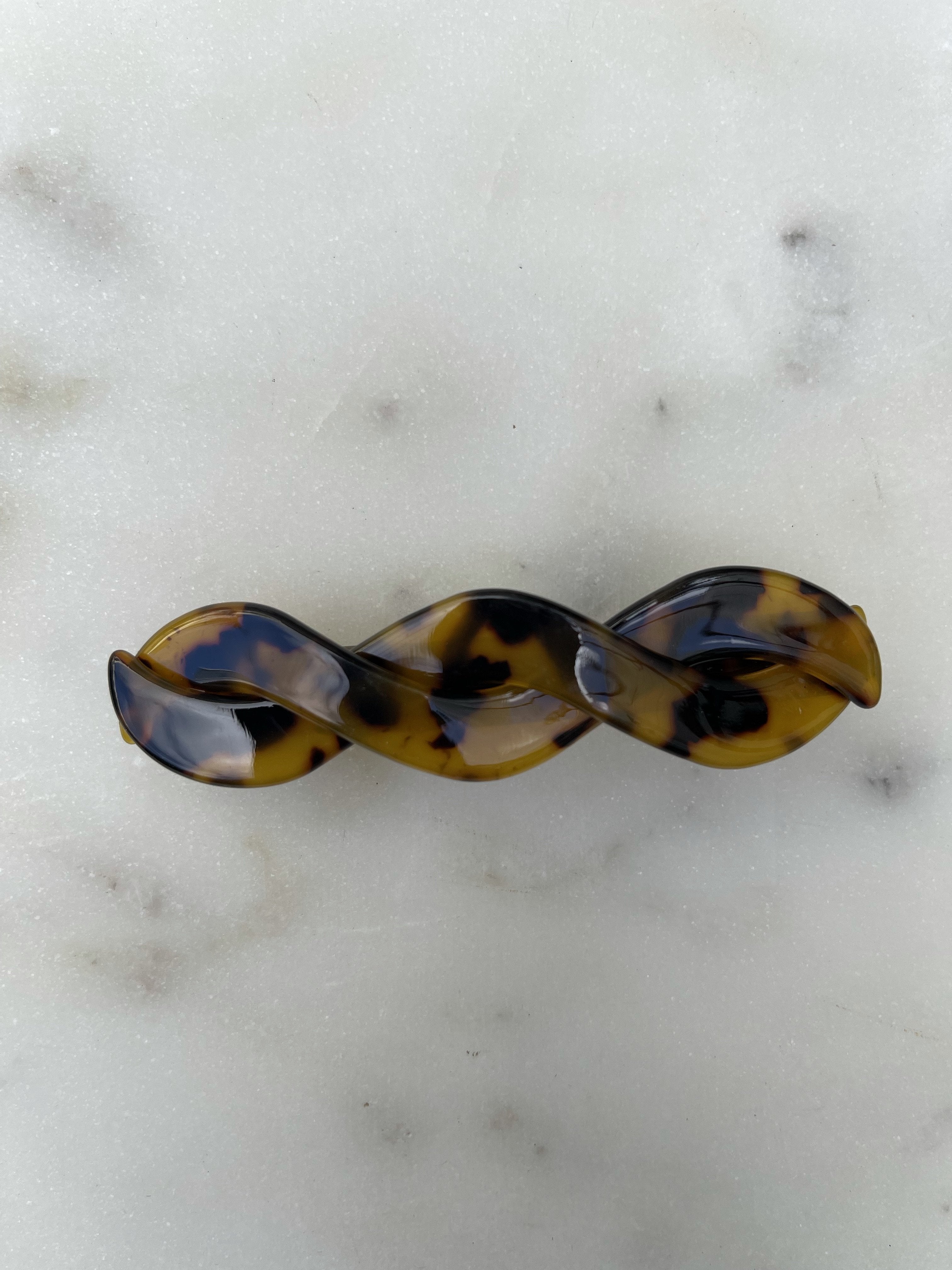 Twist Tortoise Hairclip | Hairclips